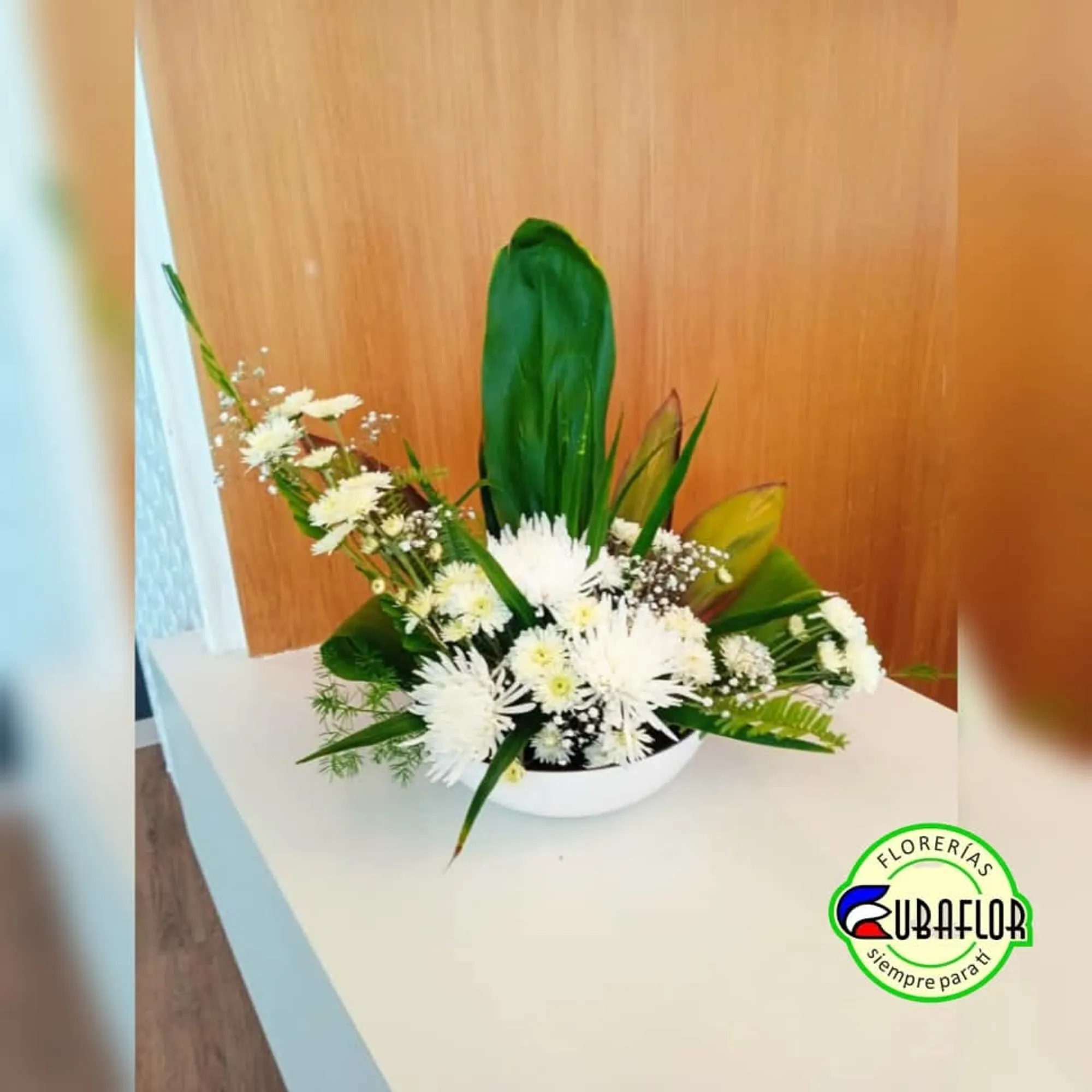 Pureza Floral en Cerámica